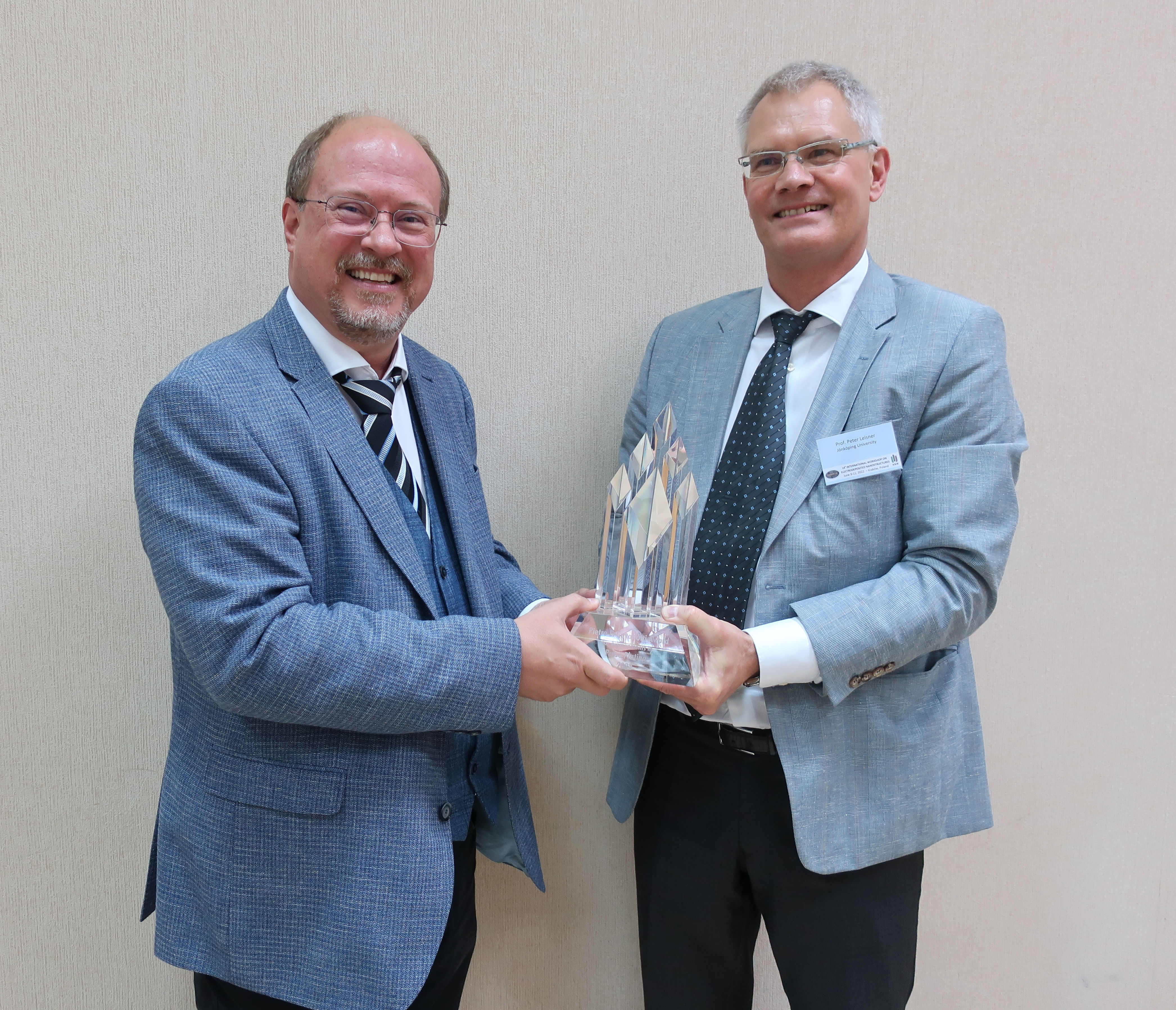 Prof. Dr. Peter Leisner received the Pulse Plating Award 2022
